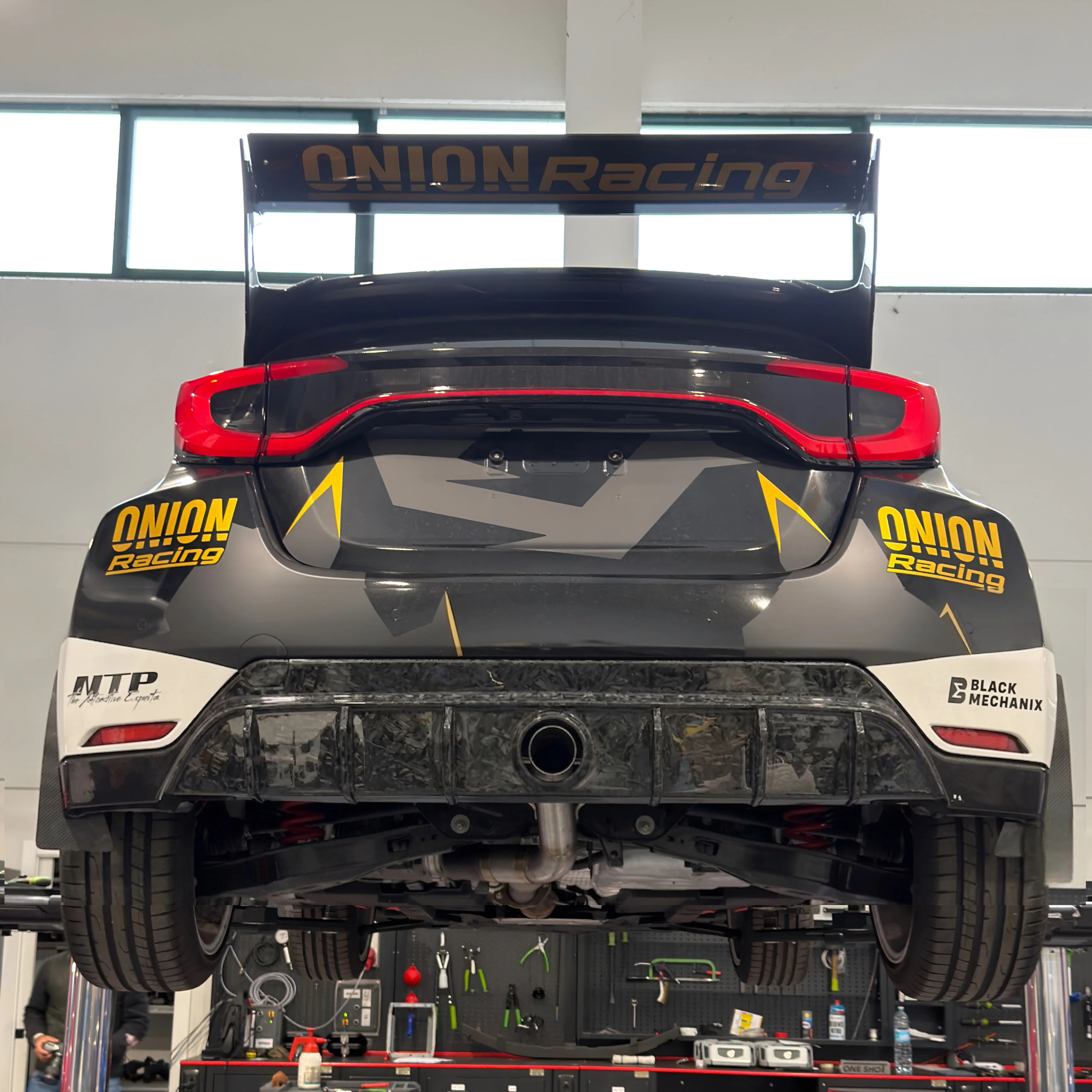 Central Single Exhaust Diffuser in Forged Carbon - Toyota GR Yaris mk1 mk2