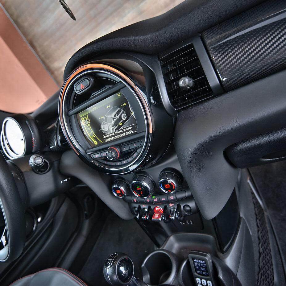 Dashboard in Carbon Fiber - MINI F55 / F56 / F57 / GP3 - Image 3