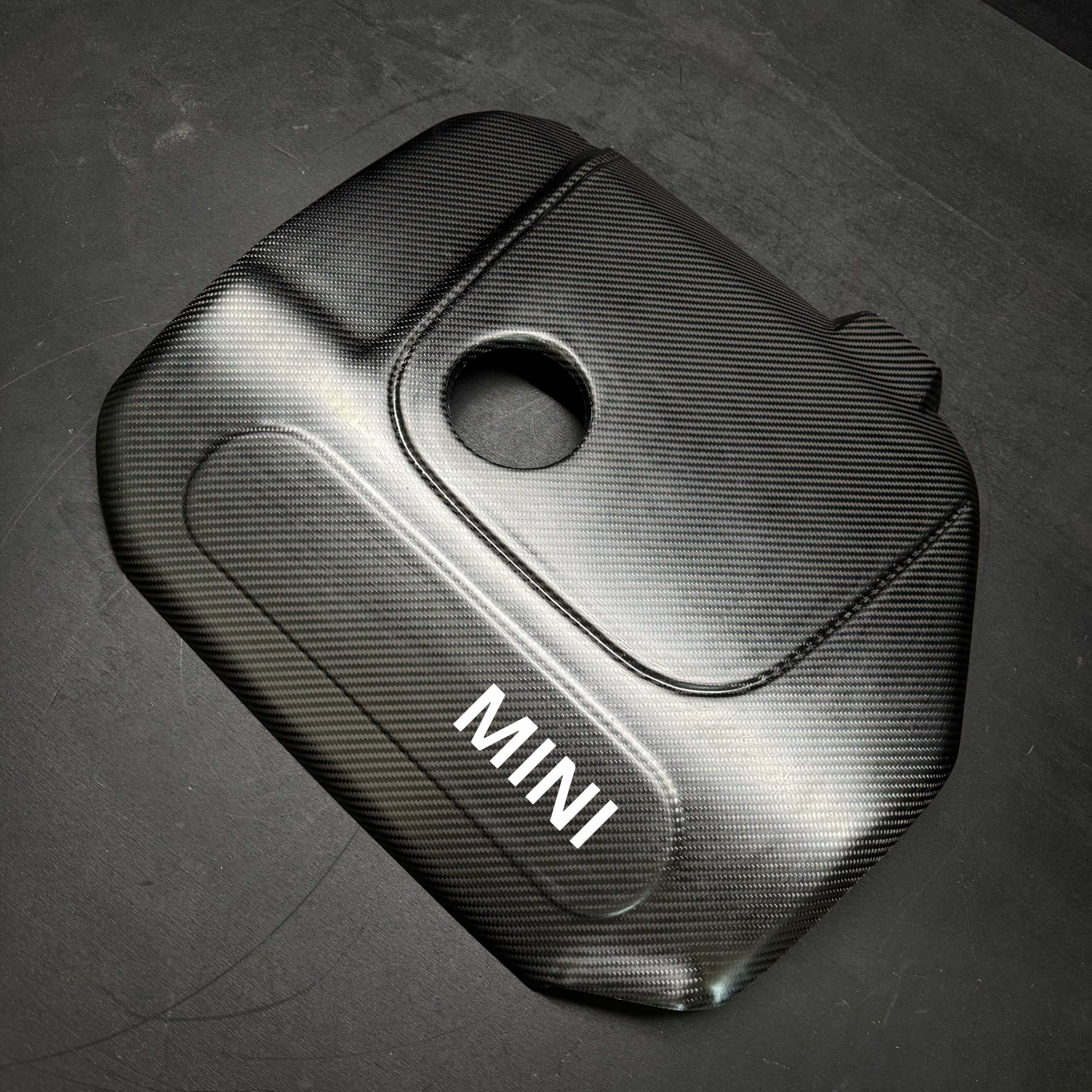 Engine Cover in Prepreg Carbon Fiber - MINI JCW LCI F54 / F55 / F56 / F57 / F60 / GP3 - Image 4
