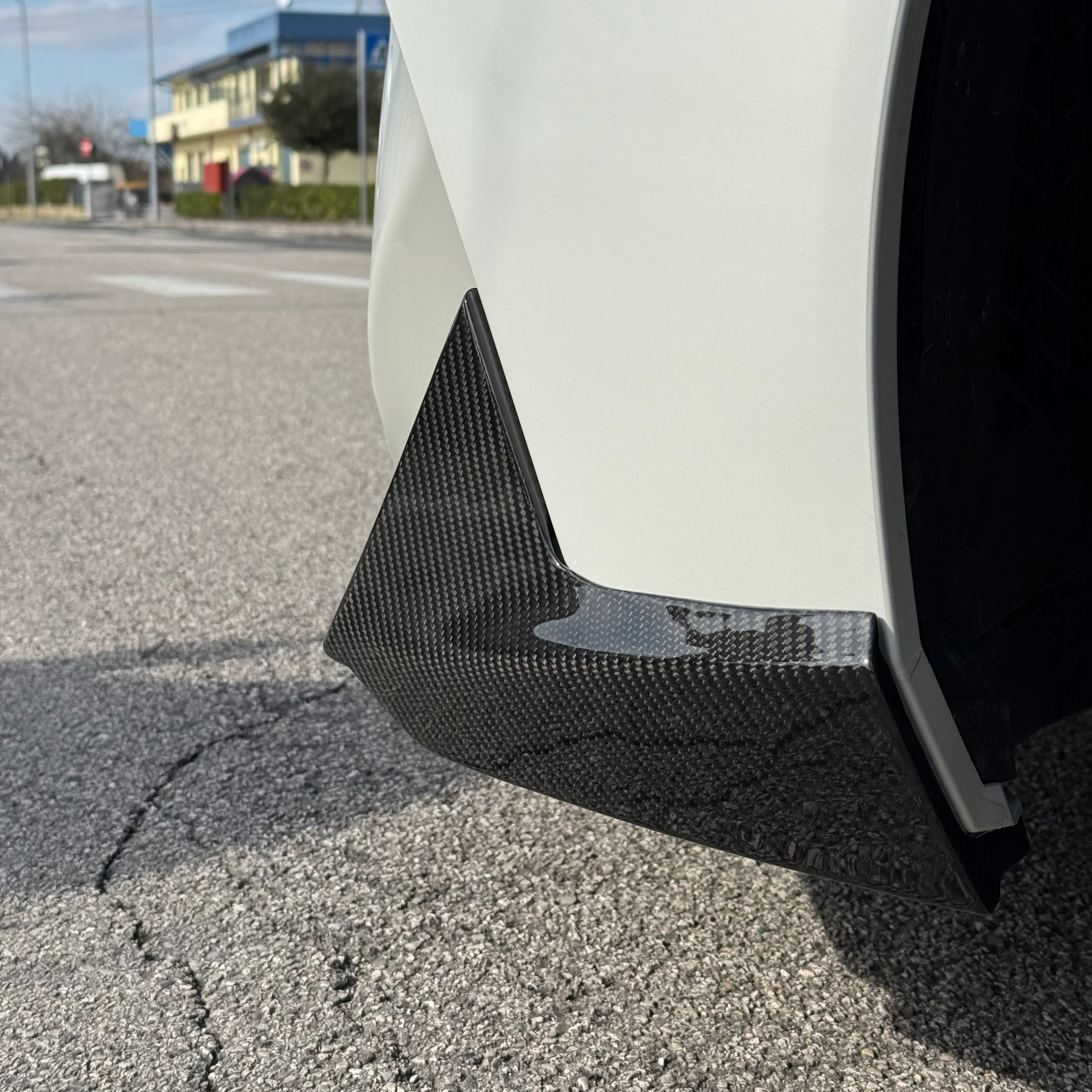 Front Lip in Prepreg Carbon Fiber - BMW M5 G90/G99 - Image 5