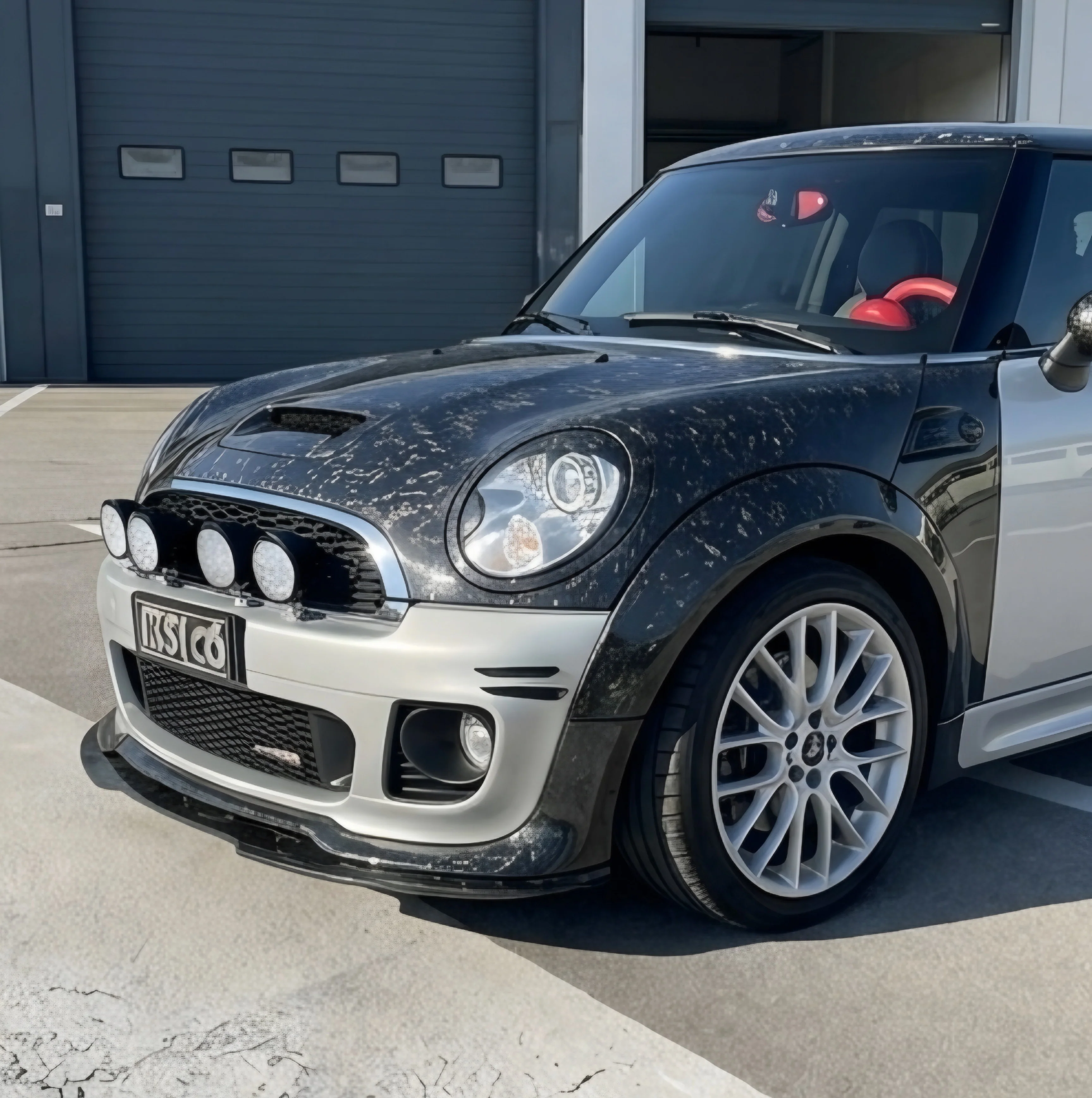 Bonnet Hood in Forged Carbon Fiber - MINI R55/R56/R57/R58/R59