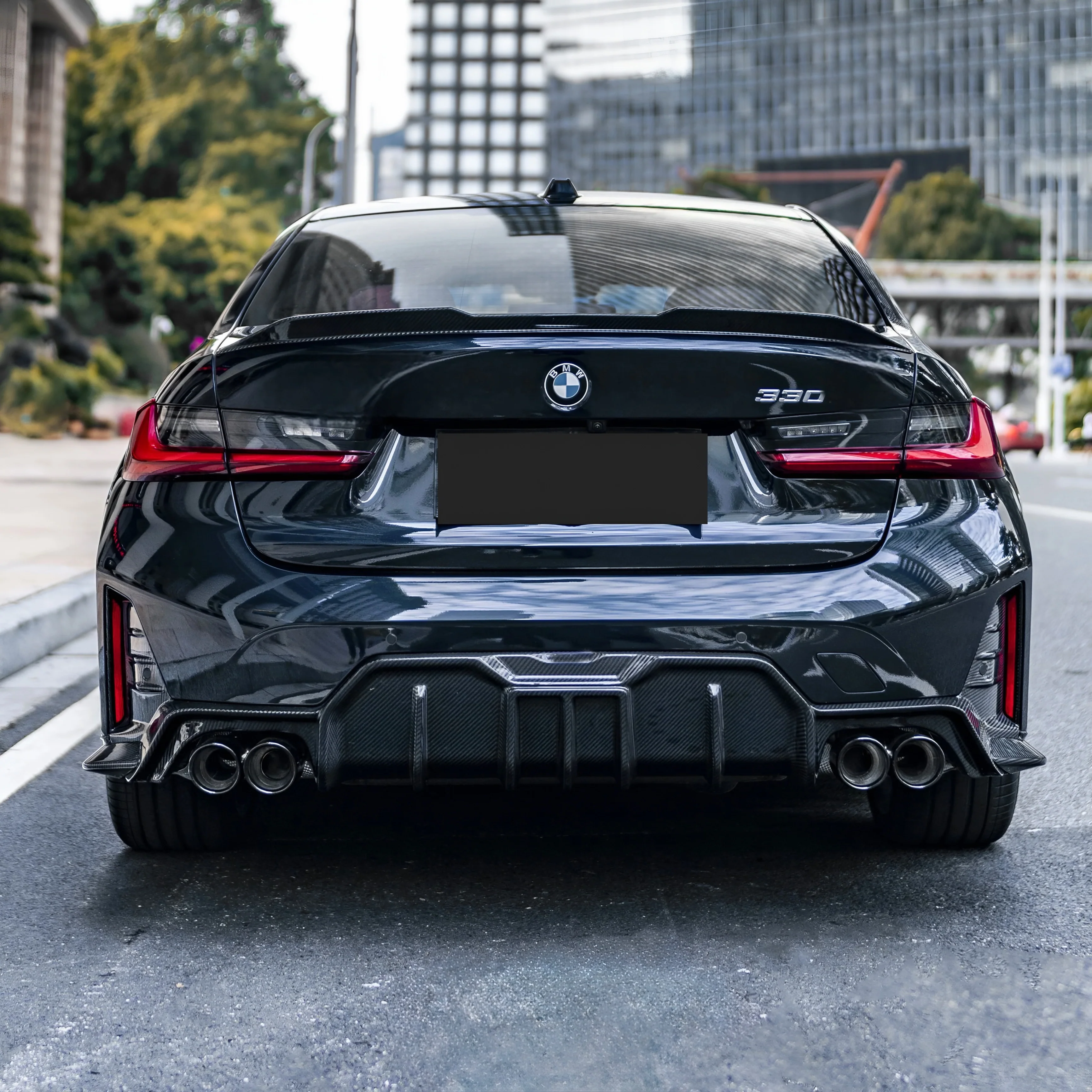 Rear Diffuser in Carbon Fiber - BMW 3 Series G20/G21 LCI - Image 2