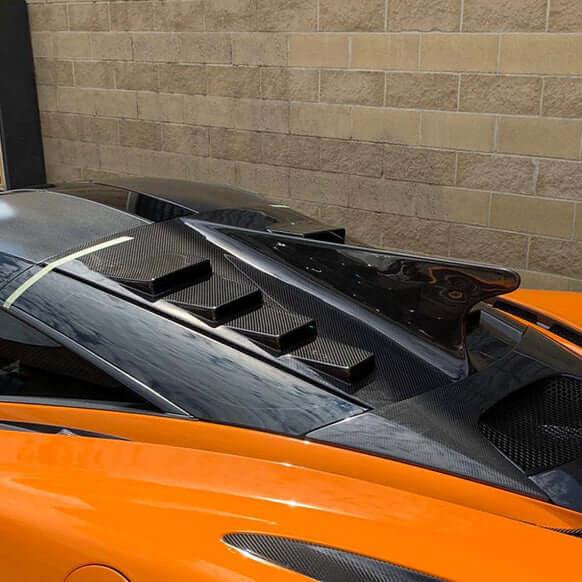 Rear Trunk Fin Shark in Carbon Fiber - MCLAREN 720S