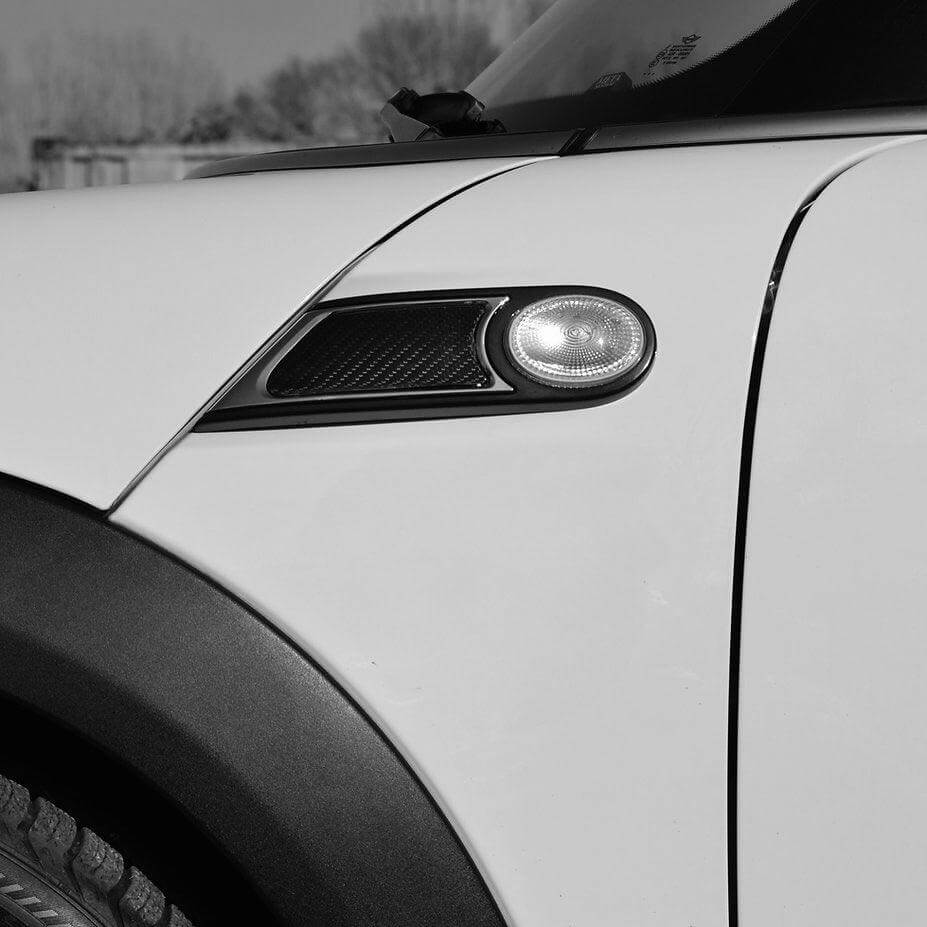 Side Scuttle MINI in Carbon Fiber - MINI R55 / R56 / R57 / R58 / R59