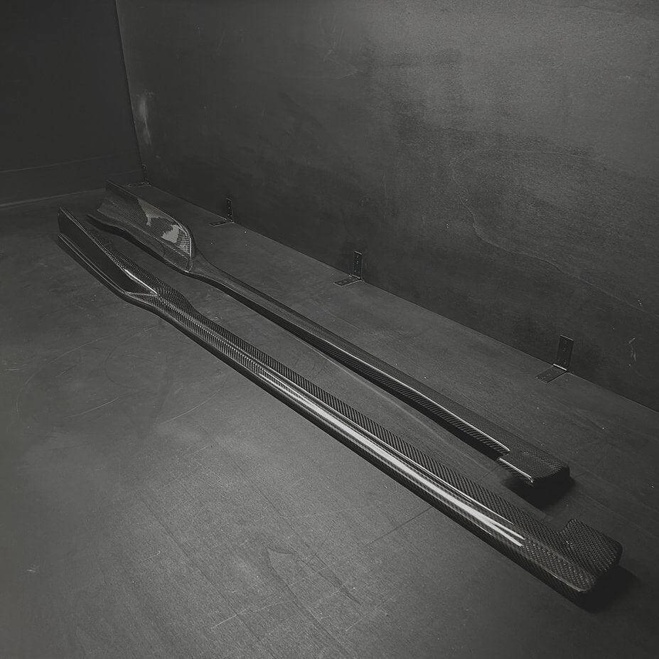 Side Skirts in Carbon Fiber - AUDI TT / TTS / TT RS 8S Mk3