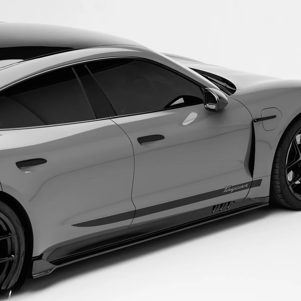 Side Skirts in Carbon Fiber - PORSCHE Taycan - Image 2
