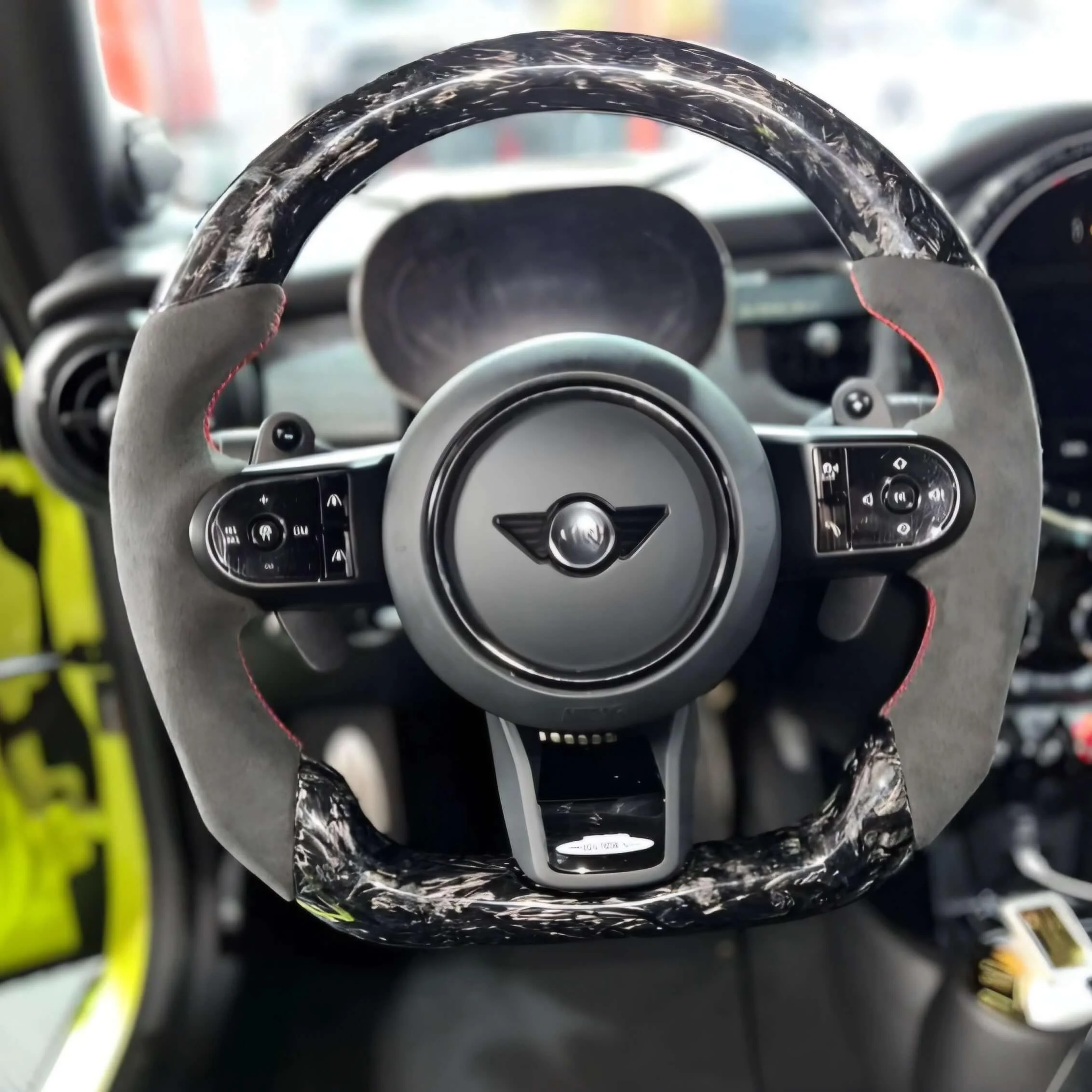 Steering Wheel Custom in Carbon Fiber/Forged Carbon - MINI LCI F54 / F55 / F56 / F57 /F60