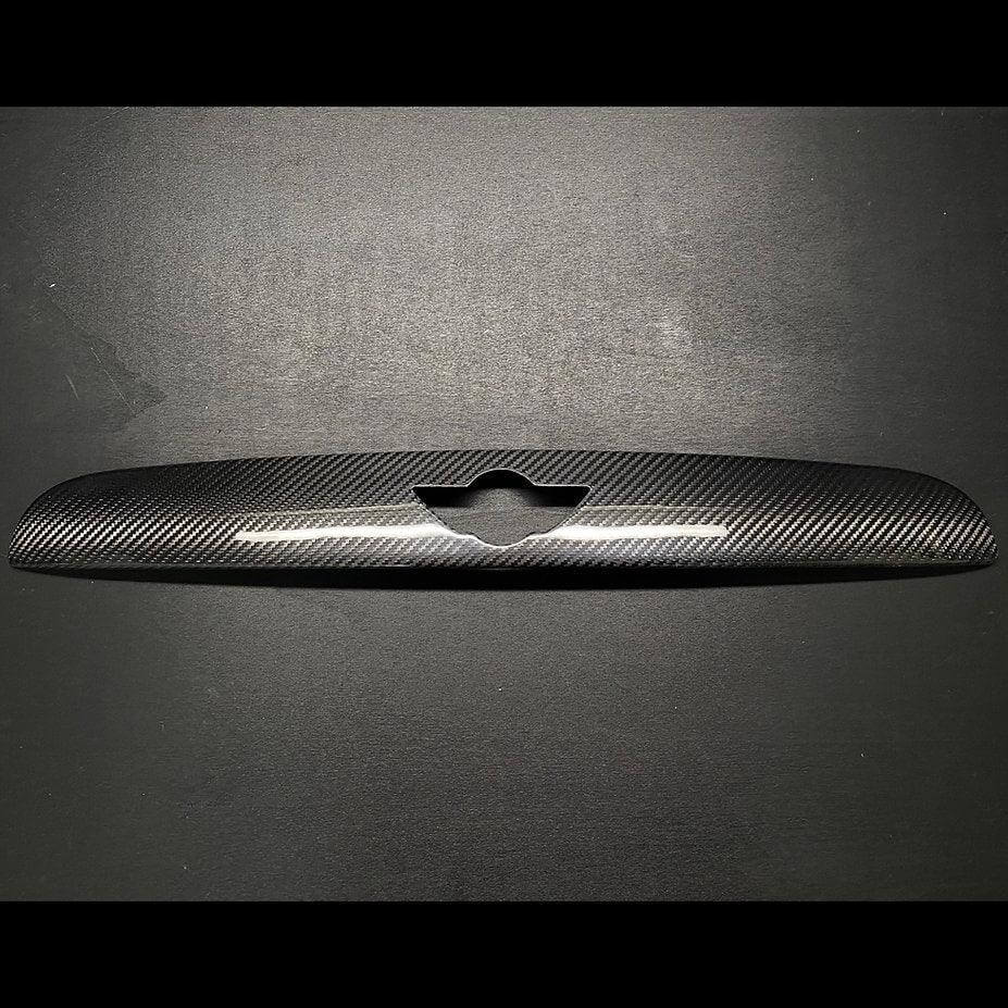 Trunk Handle in Carbon Fiber - MINI F55 / F56 / F57 / GP3 / LCI - Image 5