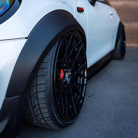 Wide Arches in Pre-preg Carbon Fiber - MINI F56 / F57 / GP3 - Image 6